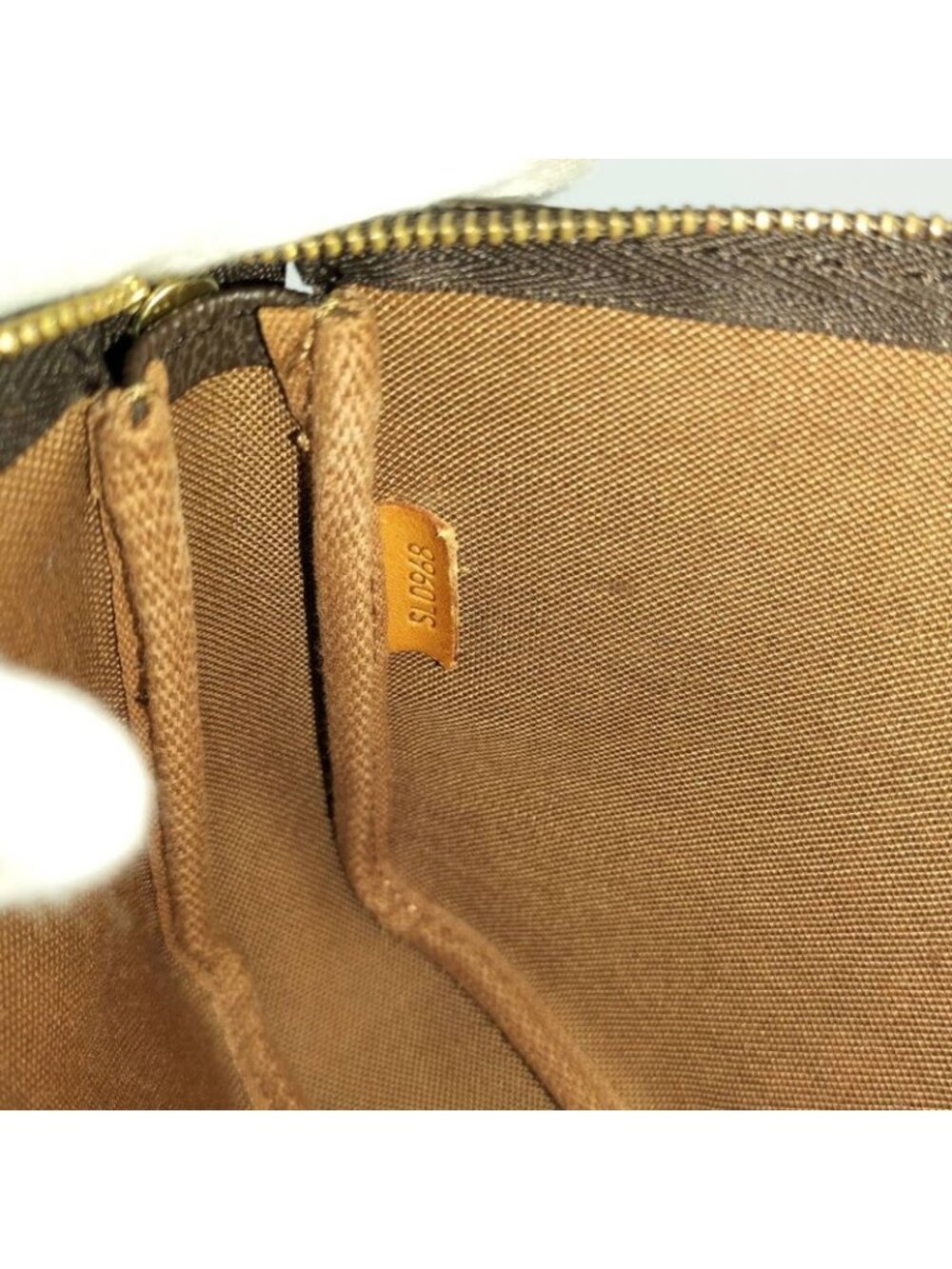 Louis Vuitton Pochette Accessoire Pouch Monogram - Picture 9 of 10